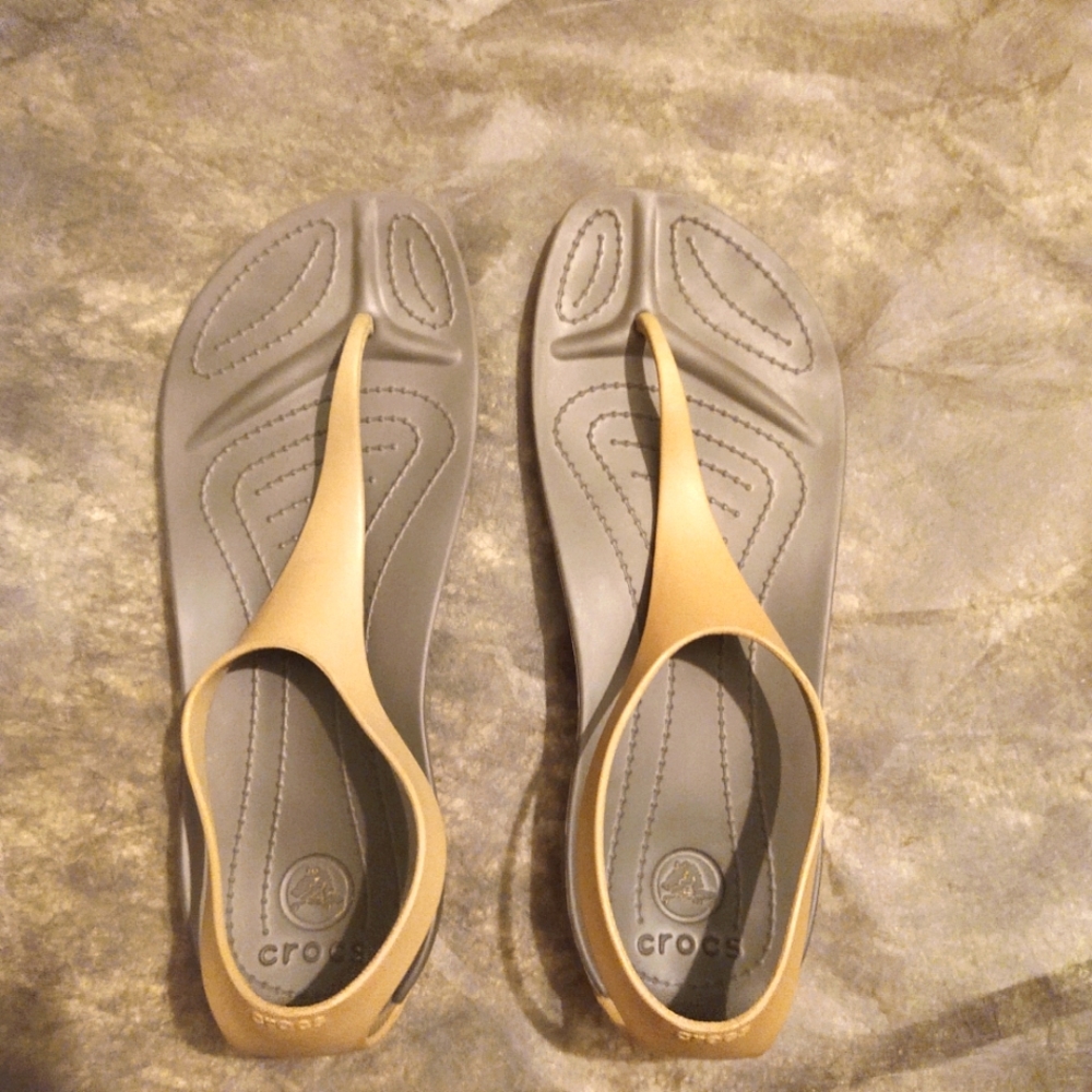 Crocs Sandals 9